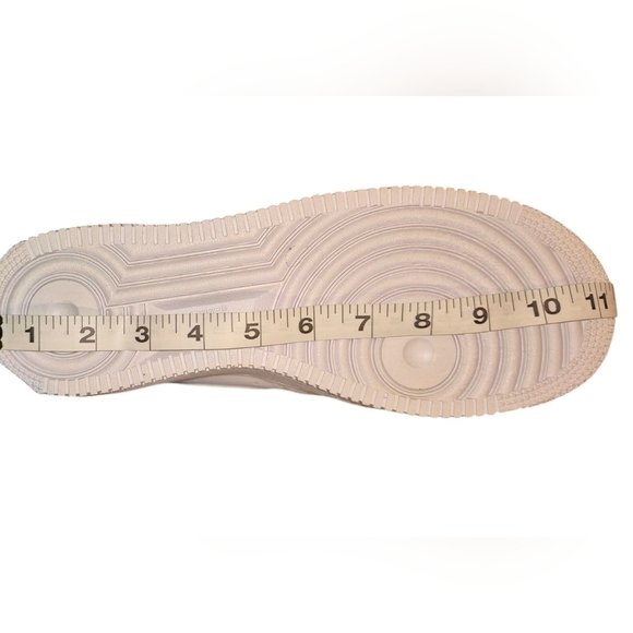 Men's Nike Air Force 1 Lace up Sneakers - Picture 13 of 14